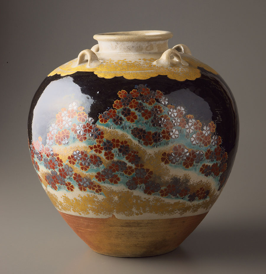 Important Cultural Property, Tea-leaf jar with design of Mt.Yoshino in overglaze enamels, by Nonomura Ninsei 17th century, Edo period, Japan